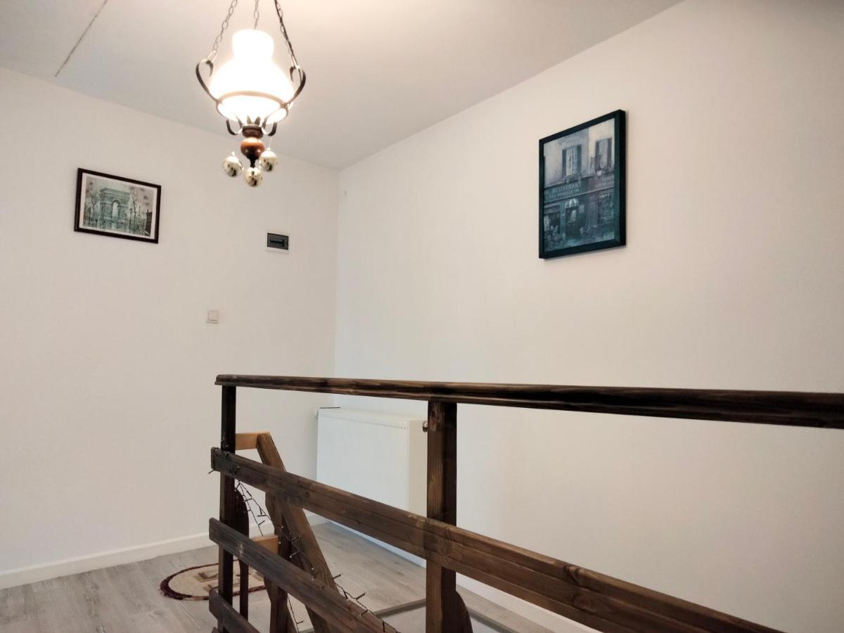 브라쇼브 Casa Scheiana B&B 외부 사진